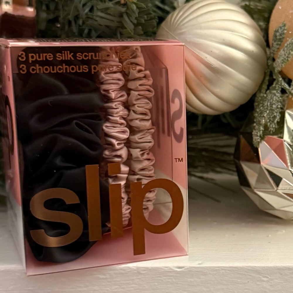 Slip • Silk Scrunchie Set - Picture 2 of 2